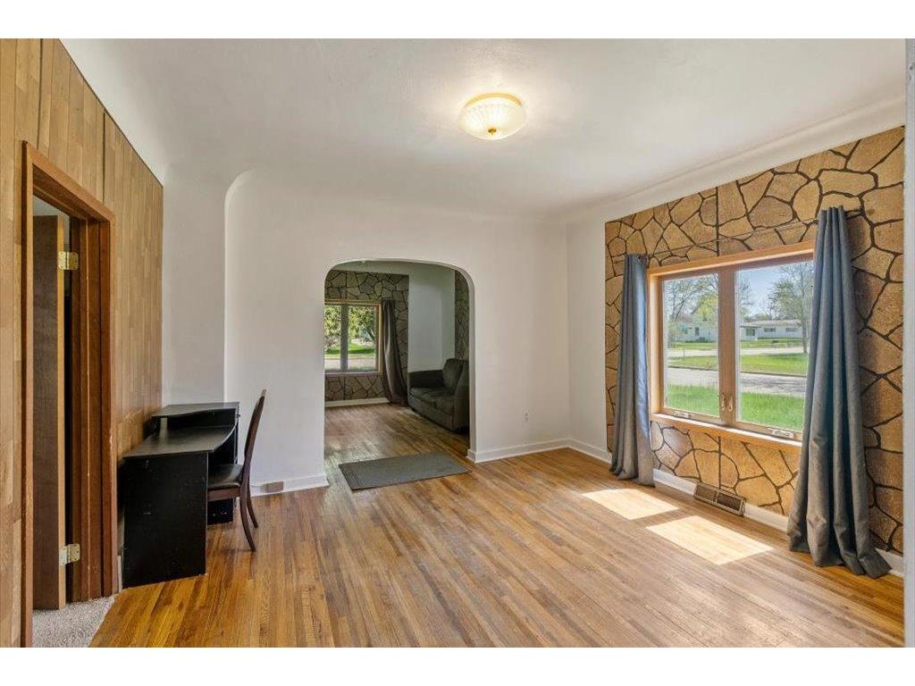 323 4th Street SE Staples MN 56479 7073808 image3