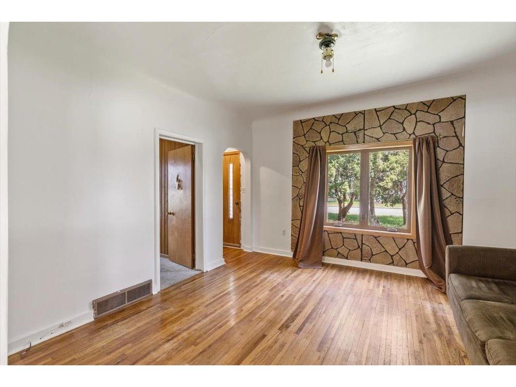 323 4th Street SE Staples MN 56479 7073808 image6