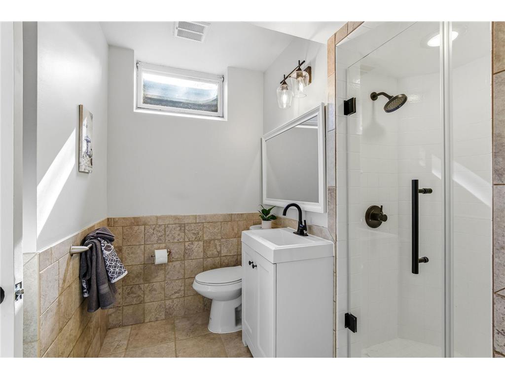 323 Burntside Drive Golden Valley MN 55422 7063126 image16