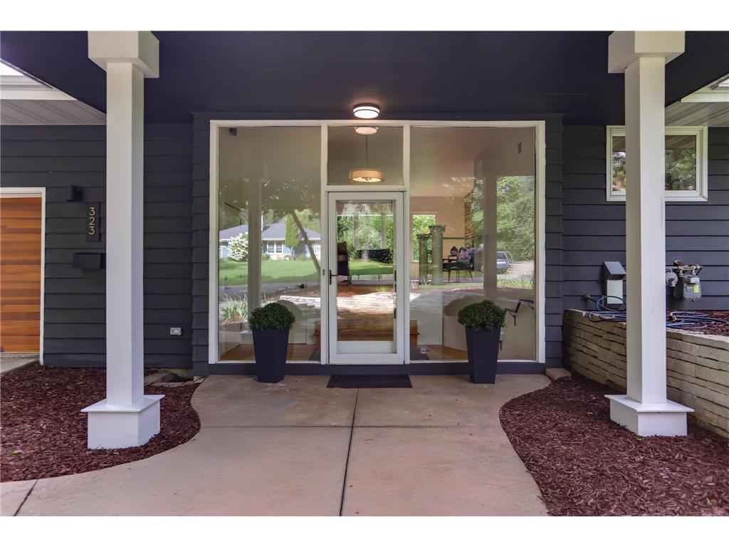 323 Burntside Drive Golden Valley MN 55422 7063126 image2
