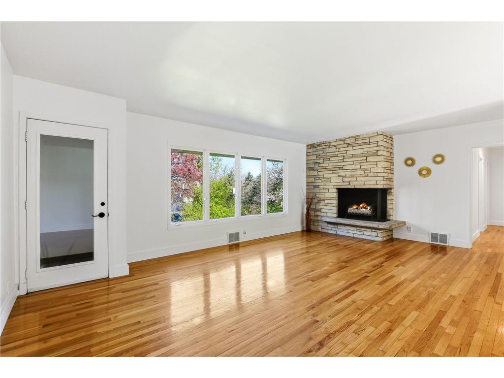 323 Burntside Drive Golden Valley MN 55422 7063126 image6