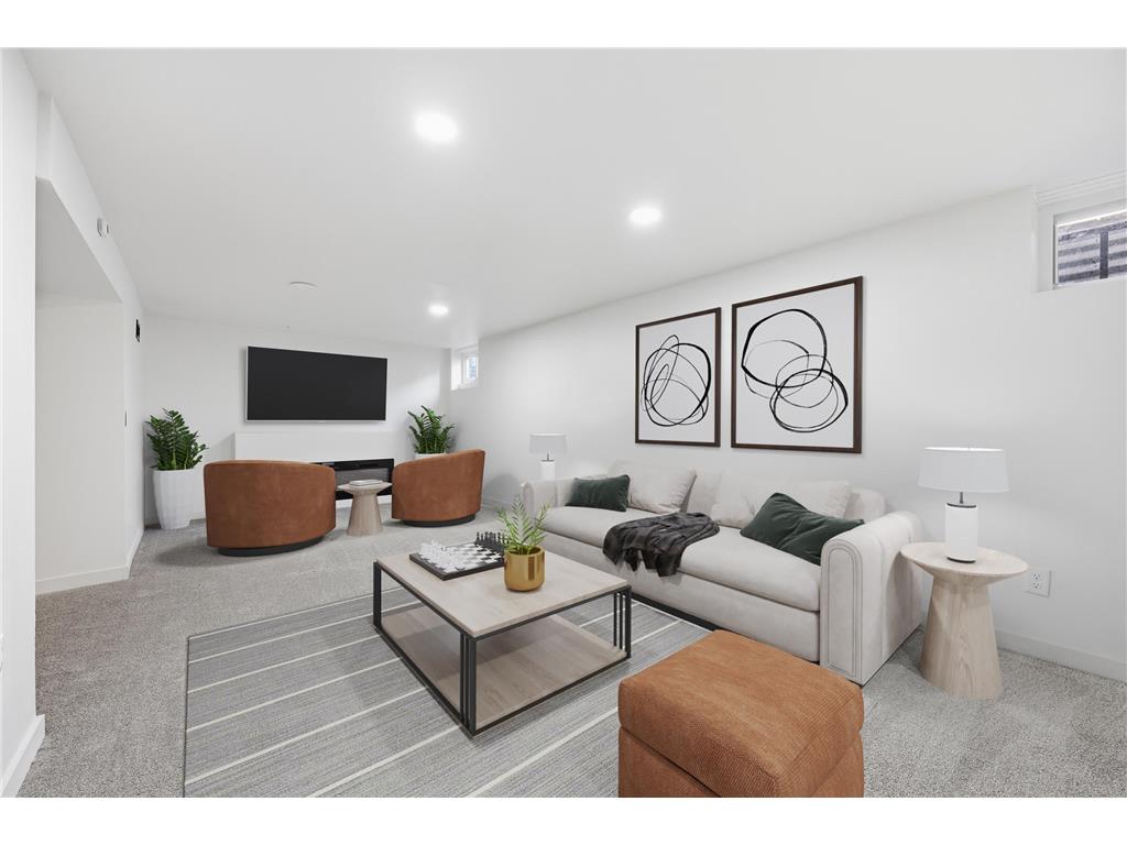 323 E 43rd Street Minneapolis MN 55409 7071096 image1