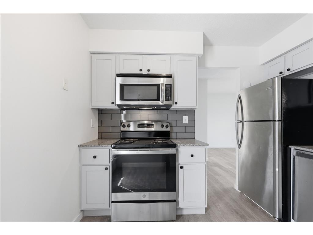323 E 43rd Street Minneapolis MN 55409 7071096 image12