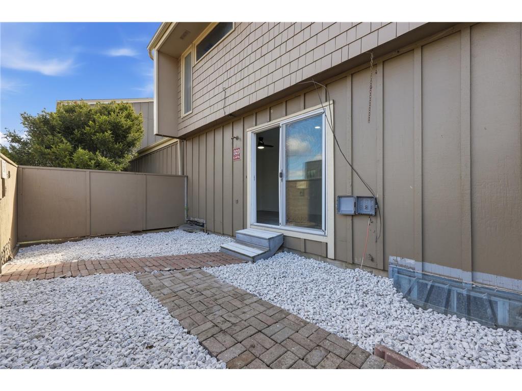 323 E 43rd Street Minneapolis MN 55409 7071096 image32