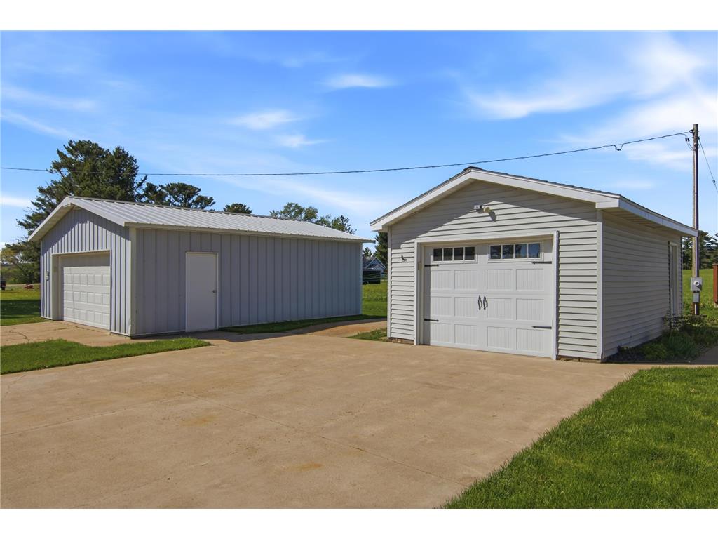 323 E Martin Street Prairie Farm WI 54762 7075898 image27