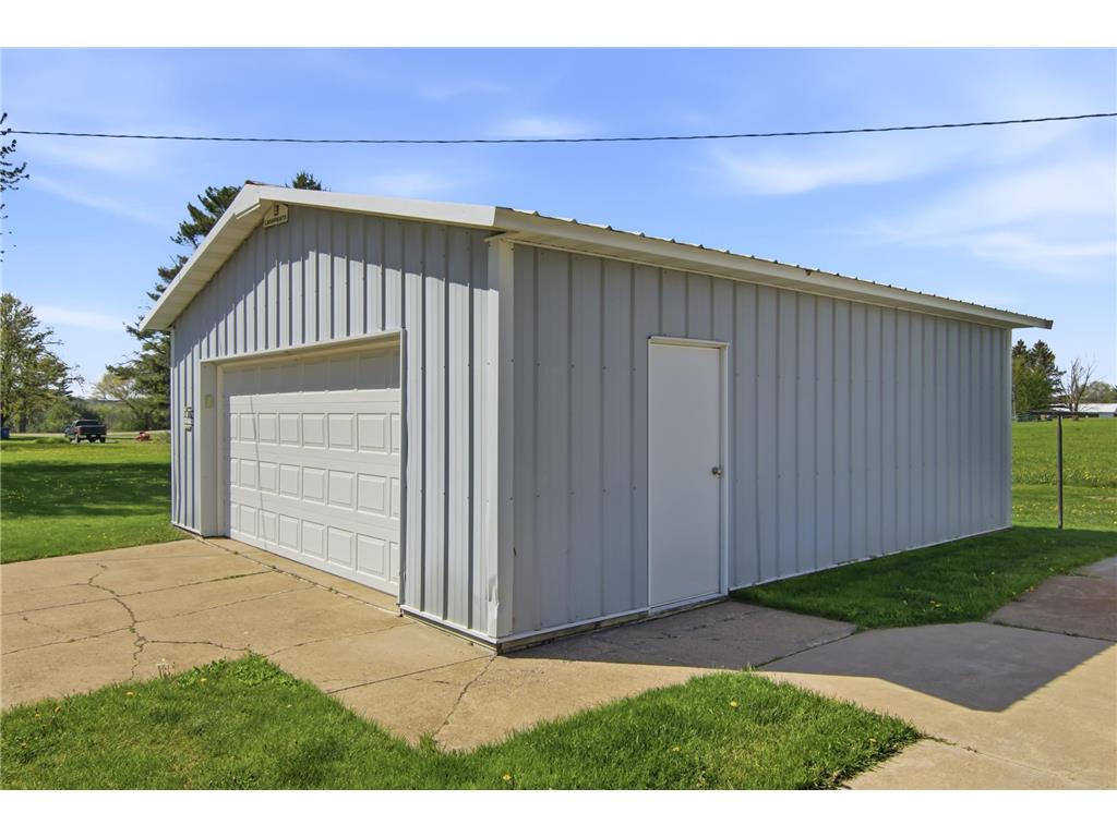 323 E Martin Street Prairie Farm WI 54762 7075898 image29
