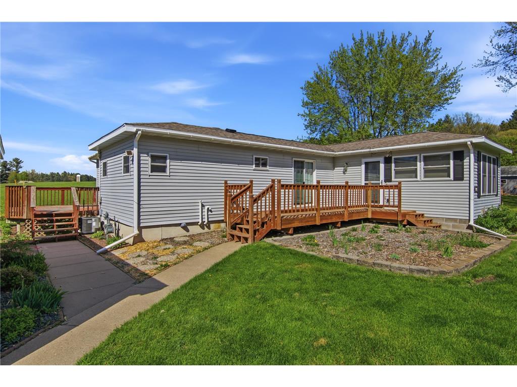 323 E Martin Street Prairie Farm WI 54762 7075898 image34