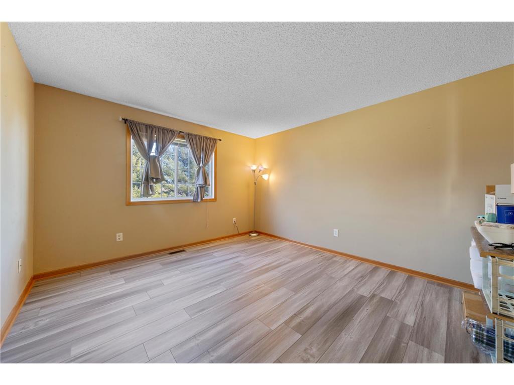 323 Frederick Circle #701 Hastings MN 55033 7033164 image17