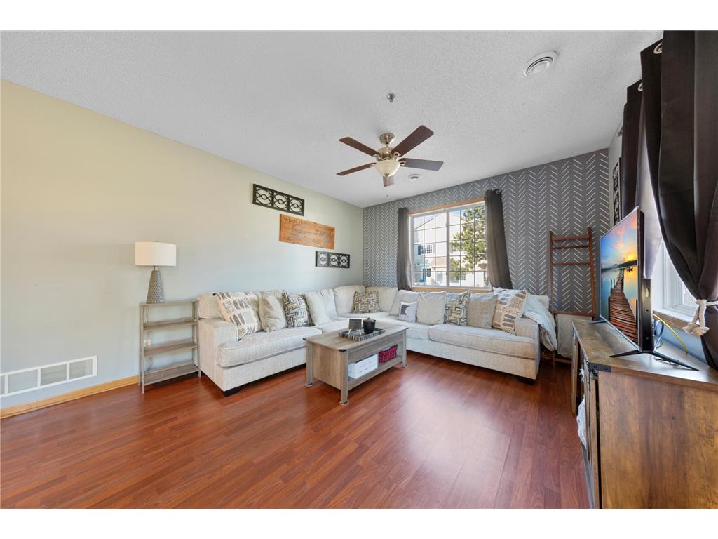 323 Frederick Circle #701 Hastings MN 55033 7033164 image4