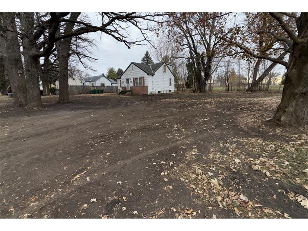 323 Main Street Manchester MN 56007 6823991 image1