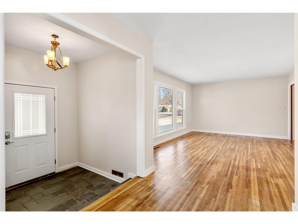 323 Murray Street Owatonna MN 55060 6823485 image10