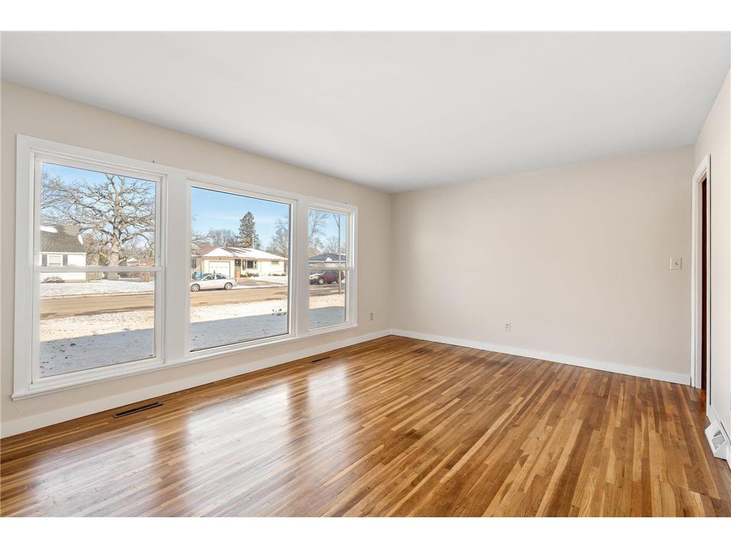 323 Murray Street Owatonna MN 55060 6823485 image11