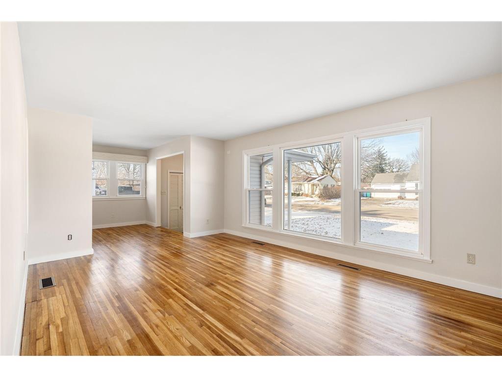 323 Murray Street Owatonna MN 55060 6823485 image12