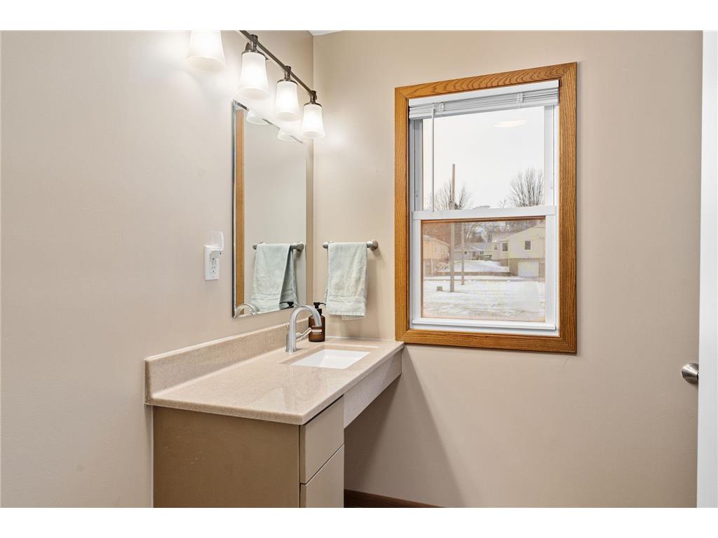 323 Murray Street Owatonna MN 55060 6823485 image22