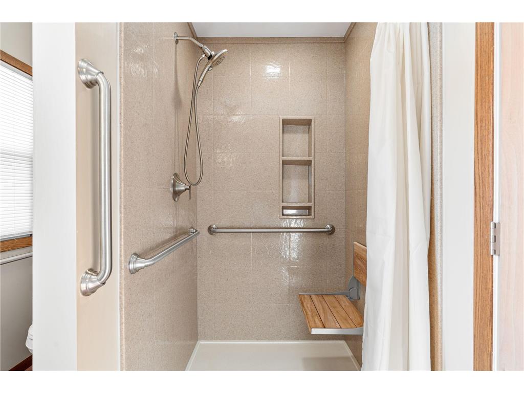 323 Murray Street Owatonna MN 55060 6823485 image23