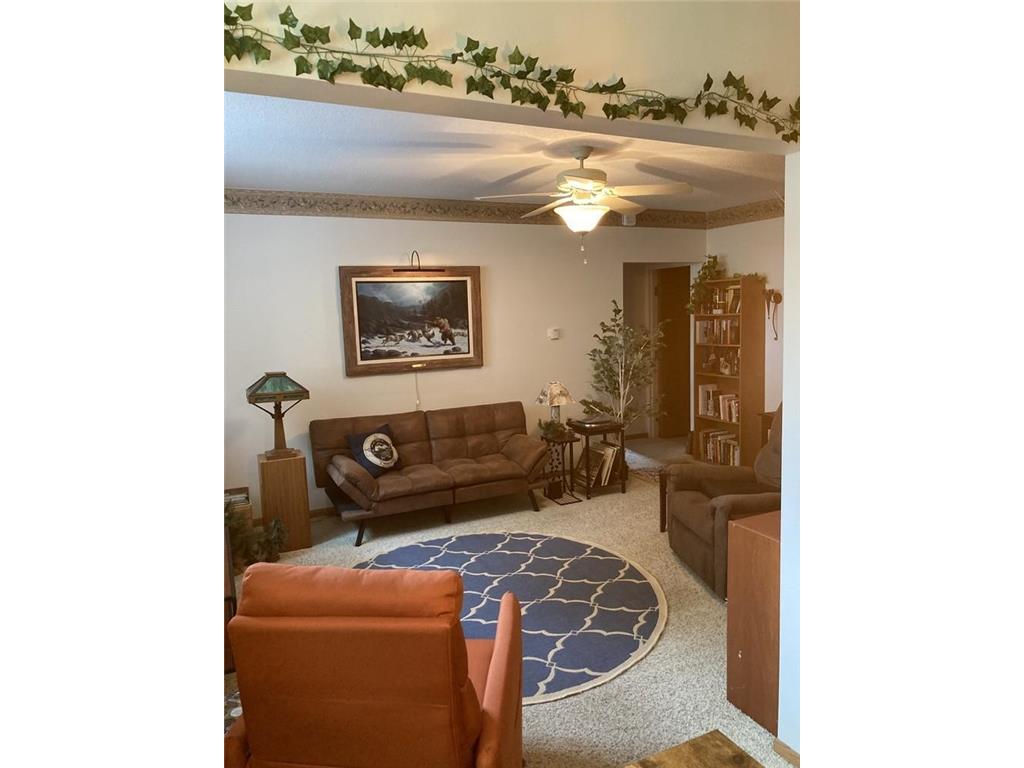 323 N German Street #2B New Ulm MN 56073 7086556 image2