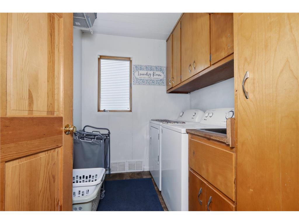 323 NW 11th Street Grand Rapids MN 55744 7087346 image20