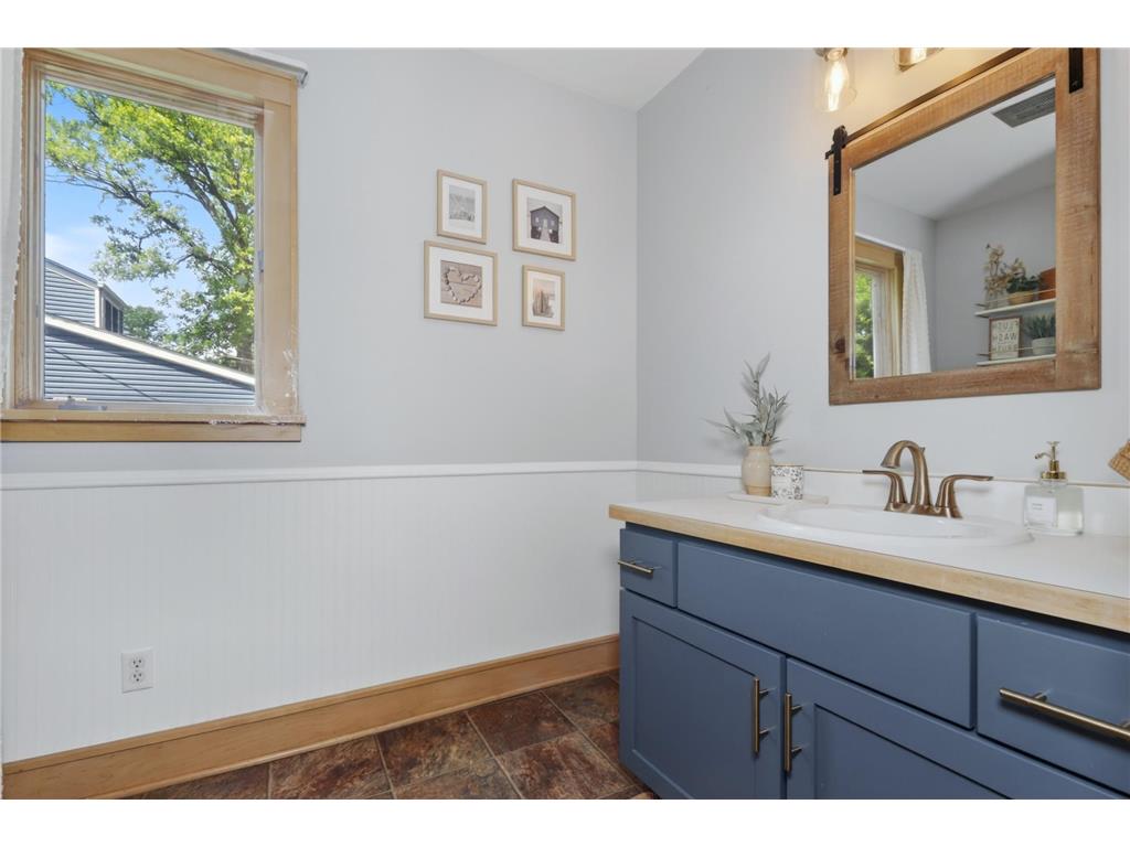 323 NW 11th Street Grand Rapids MN 55744 7087346 image21