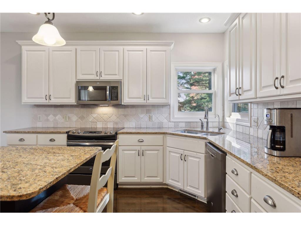 323 Saint Annes Parkway Hudson WI 54016 7080722 image17