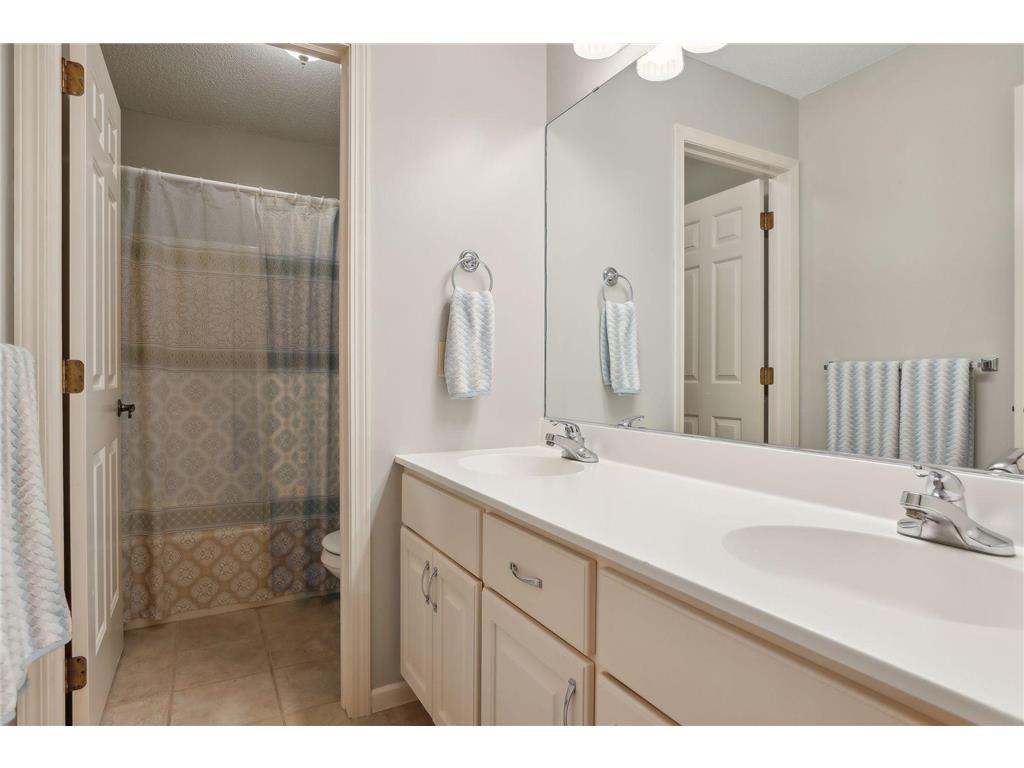 323 Saint Annes Parkway Hudson WI 54016 7080722 image34
