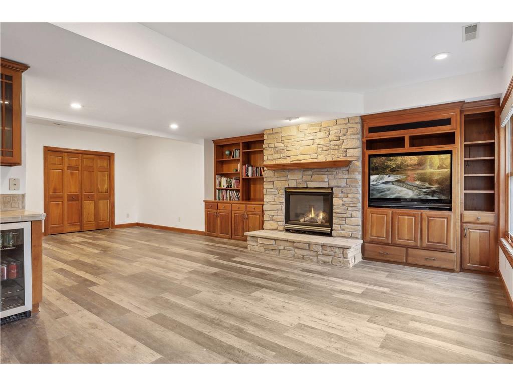 323 Saint Annes Parkway Hudson WI 54016 7080722 image38