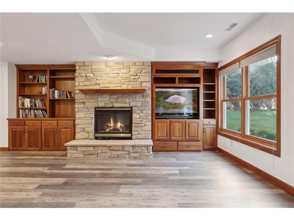 323 Saint Annes Parkway Hudson WI 54016 7080722 image39