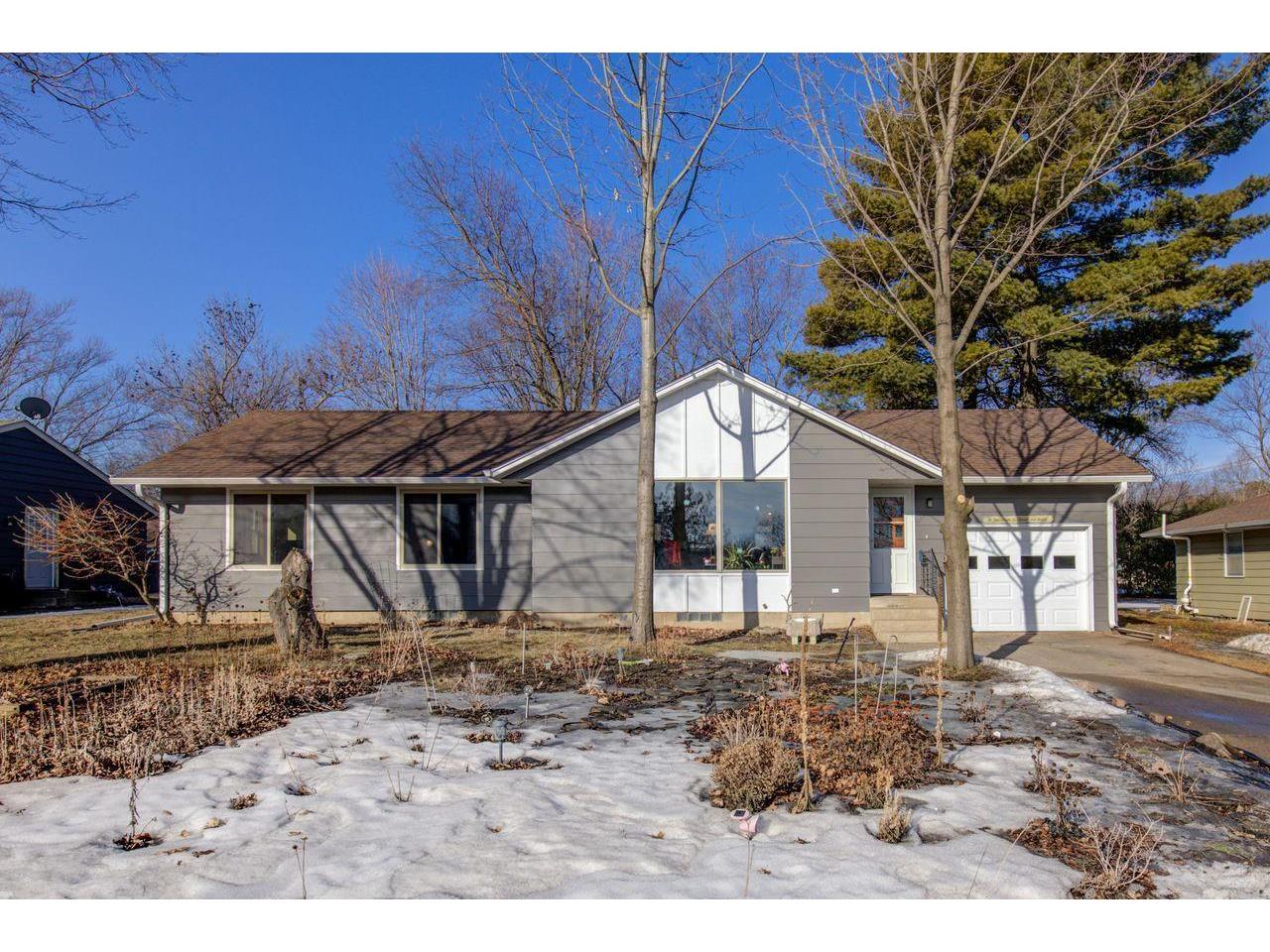 323 Spring Street N, Northfield, MN 55057 MLS 6157300 Edina Realty