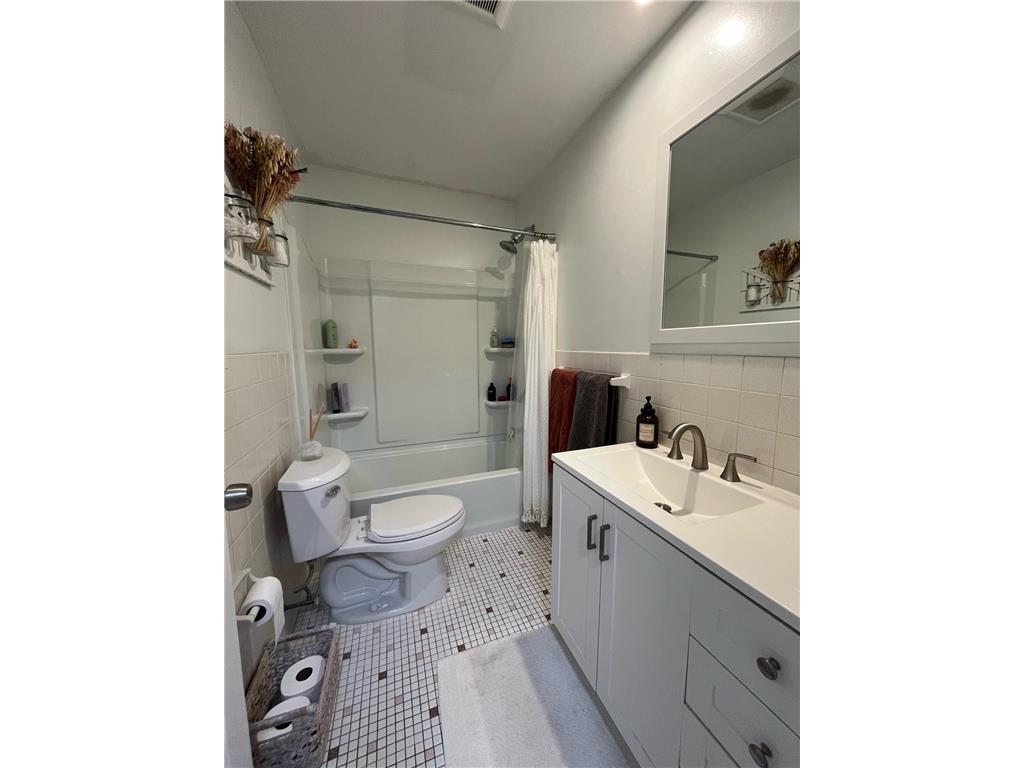 323 Van Buren Avenue N Hopkins MN 55343 6773515 image23