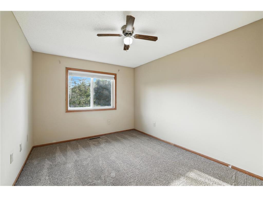 3230 Edgerton Street Vadnais Heights MN 55127 7005855 image18