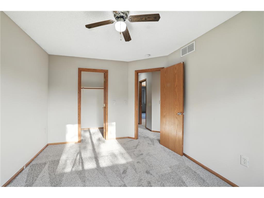 3230 Edgerton Street Vadnais Heights MN 55127 7005855 image19