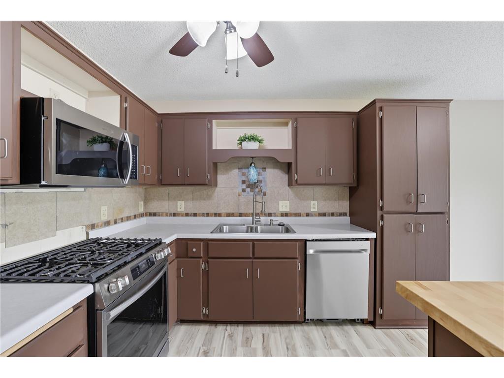 3230 Edgerton Street Vadnais Heights MN 55127 7005855 image3