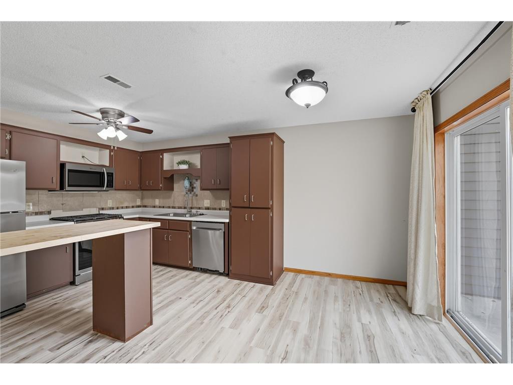 3230 Edgerton Street Vadnais Heights MN 55127 7005855 image4