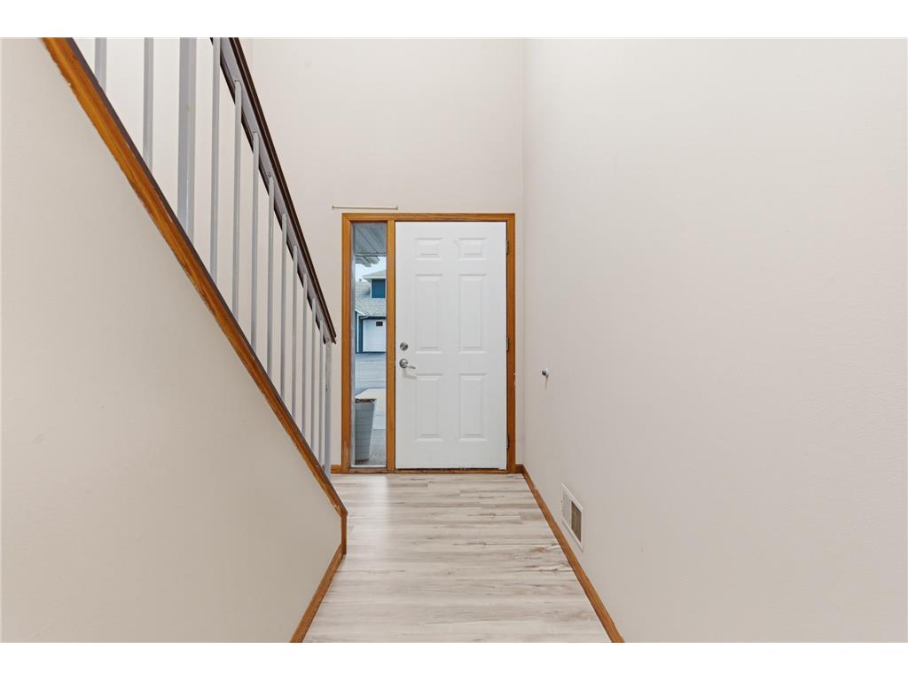 3230 Edgerton Street Vadnais Heights MN 55127 7044778 image10
