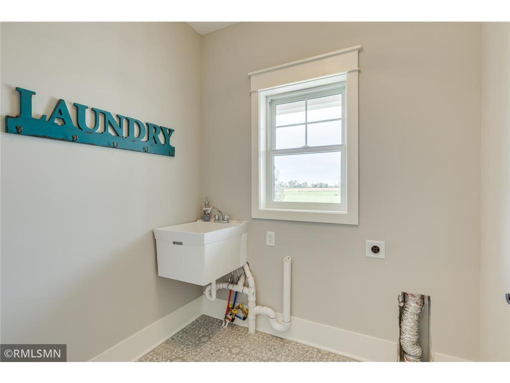 3230 Graham Street Faribault MN 55021 6788703 image10