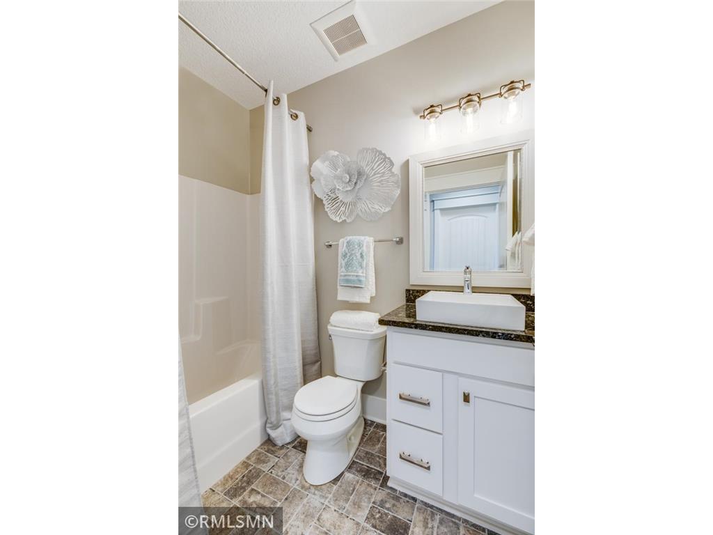 3230 Graham Street Faribault MN 55021 6788703 image28