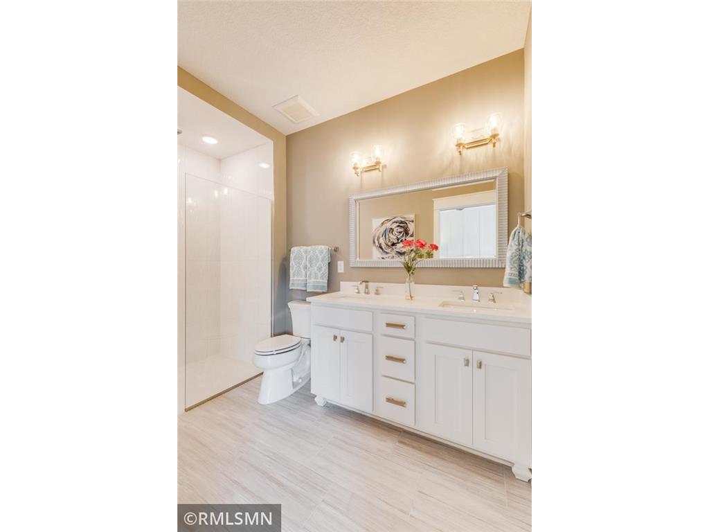 3230 Graham Street Faribault MN 55021 6788703 image33