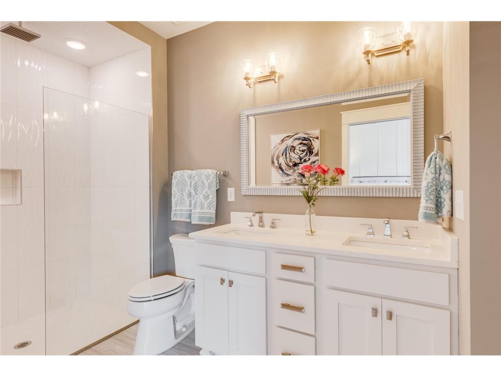 3230 Graham Street Faribault MN 55021 7028131 image32