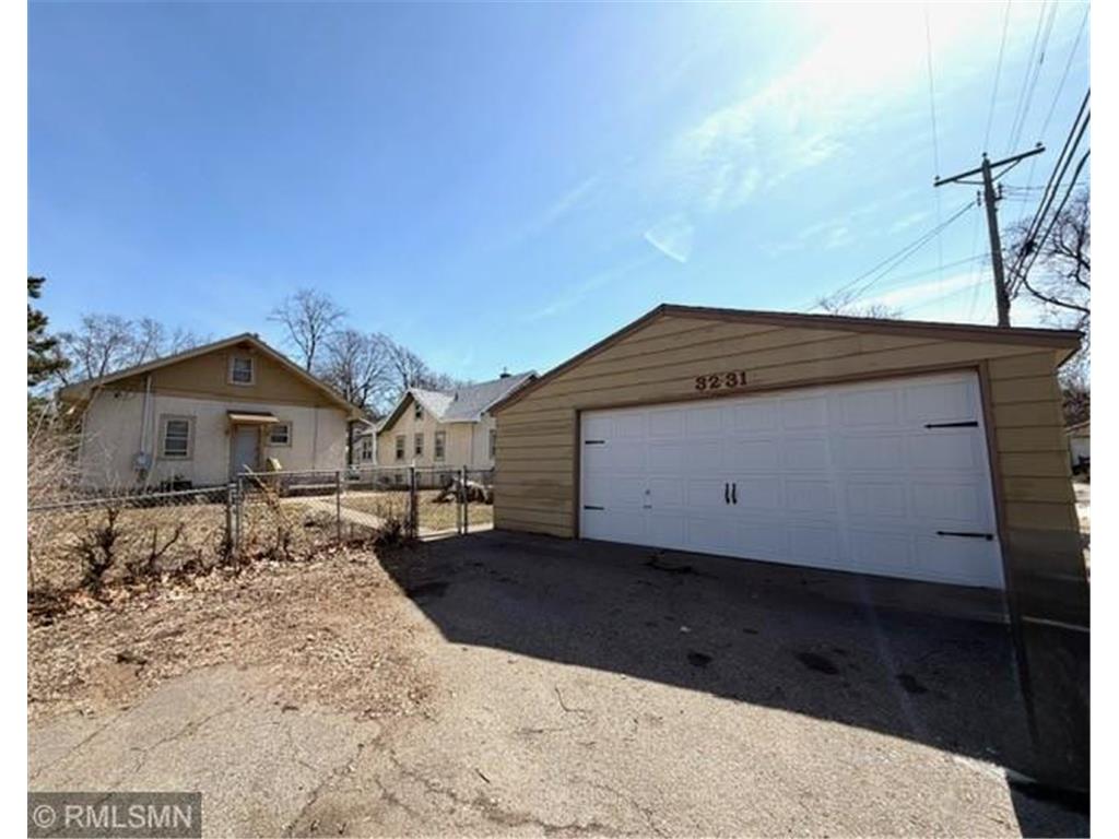 3231 Dupont Avenue N Minneapolis MN 55412 7043050 image13