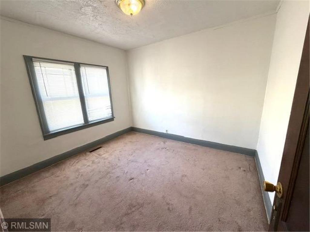 3231 Dupont Avenue N Minneapolis MN 55412 7043050 image4