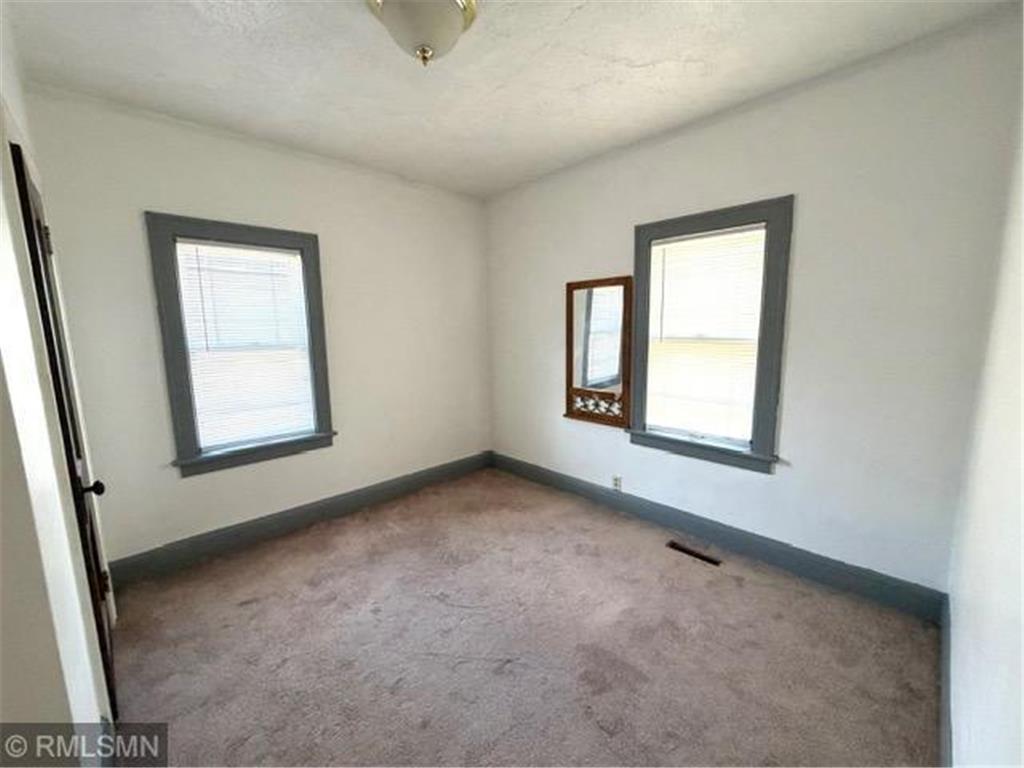 3231 Dupont Avenue N Minneapolis MN 55412 7043050 image5