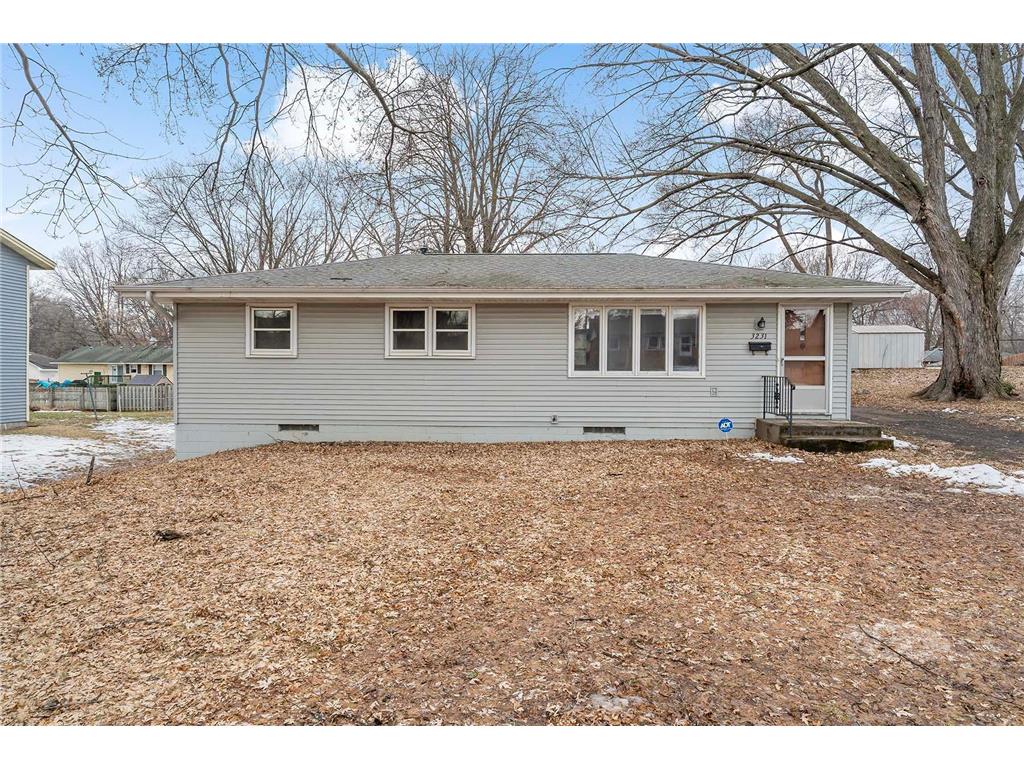 3231 Zane Avenue N Crystal MN 55422 7031496 image1