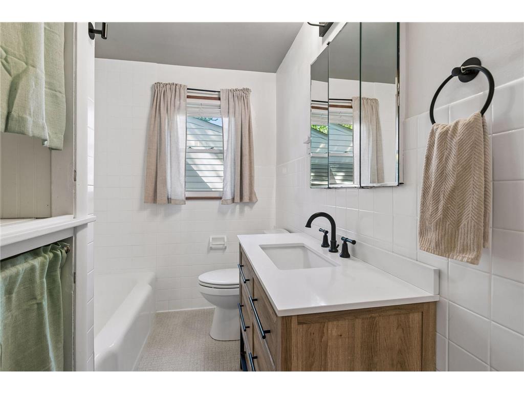 3232 Drew Avenue N Robbinsdale MN 55422 7052357 image18