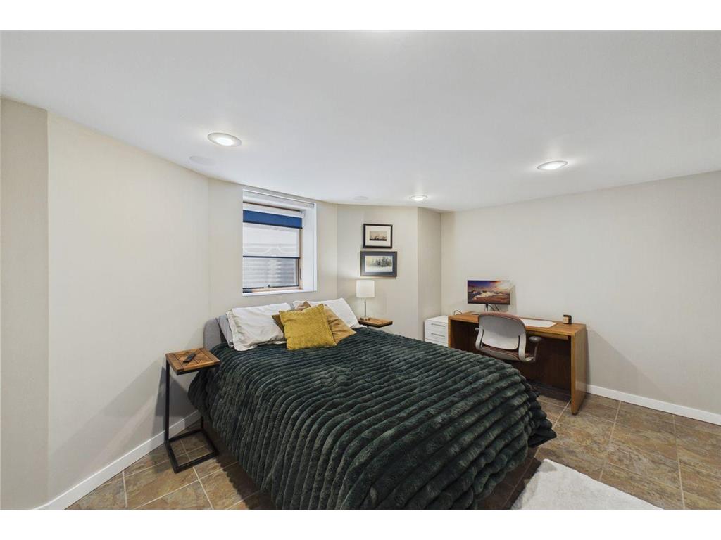 3232 Hennepin Avenue Minneapolis MN 55408 7099423 image18