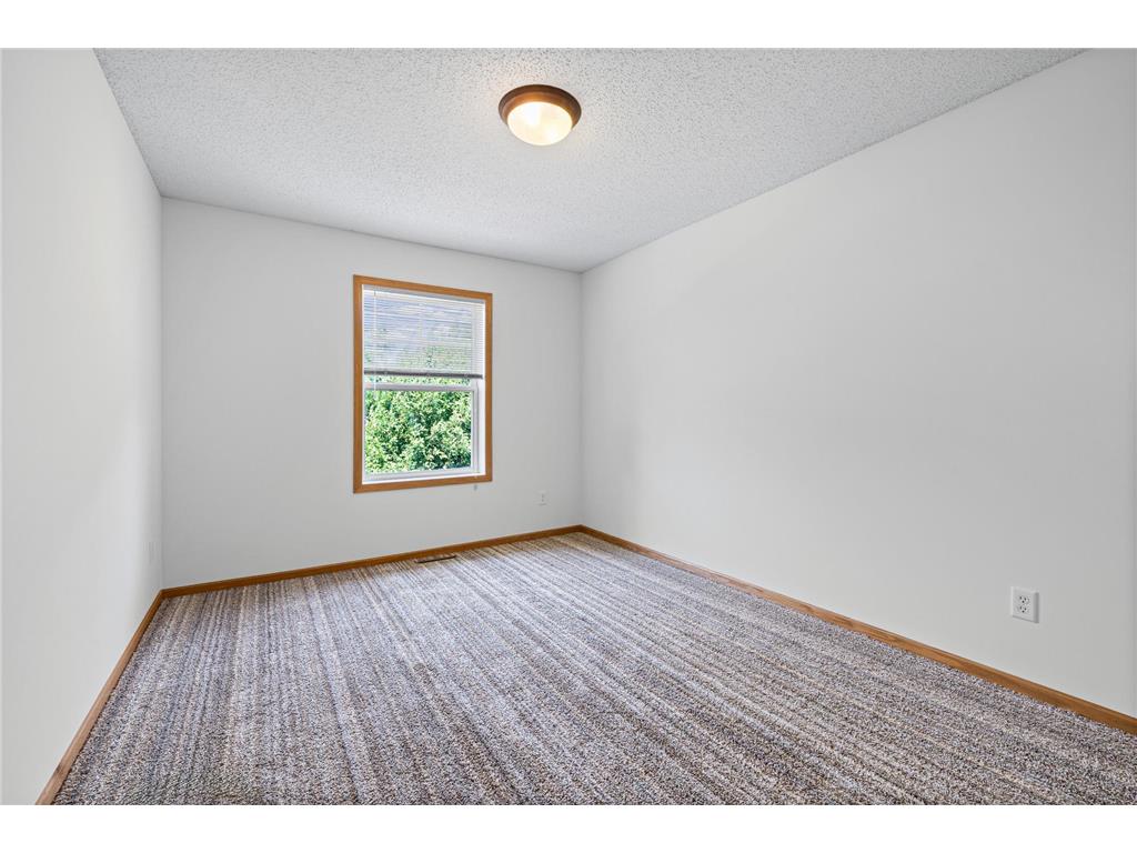 3232 Oak View Drive Woodbury MN 55129 7090809 image24