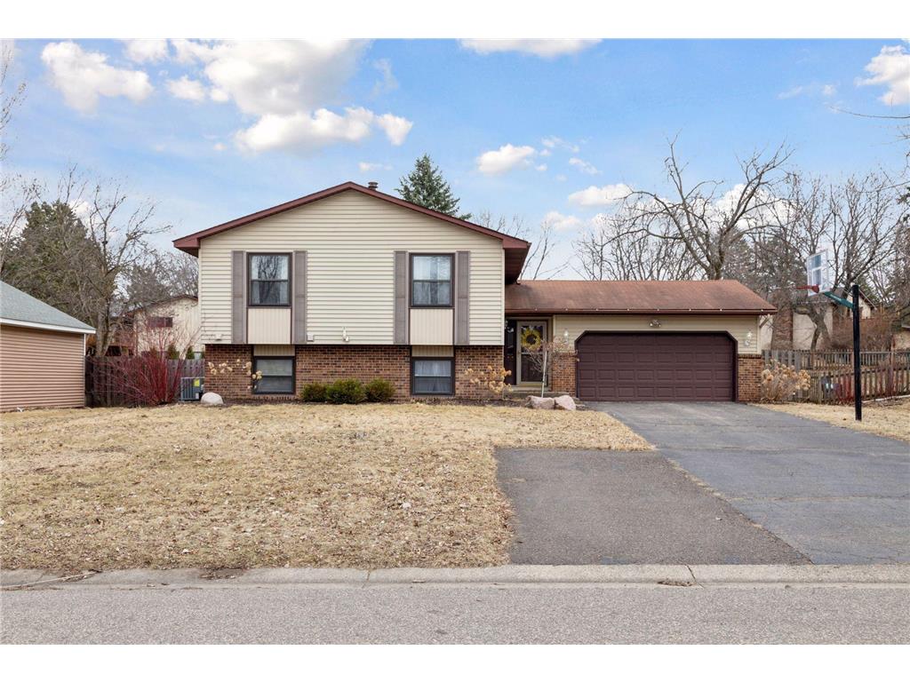 3233 Camelot Drive Woodbury MN 55125 6684587 image1