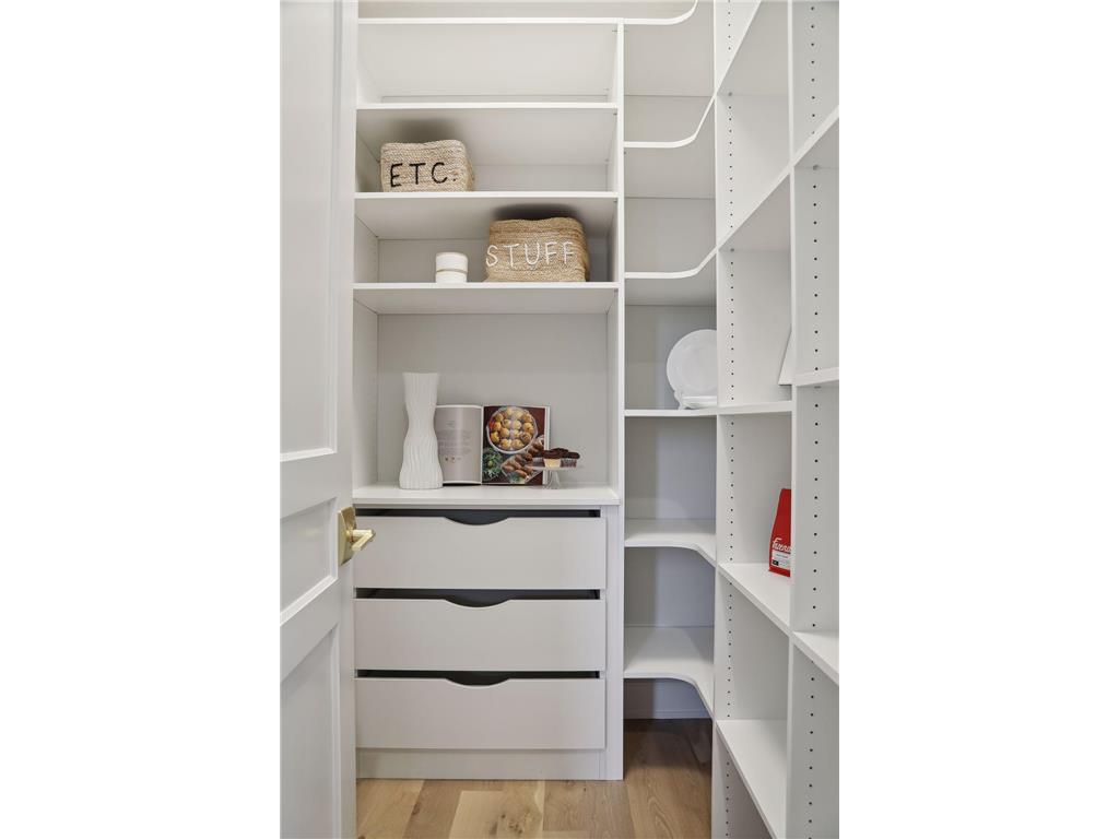 3233 Casco Circle Orono MN 55391 - Lake Minnetonka 6672077 image8