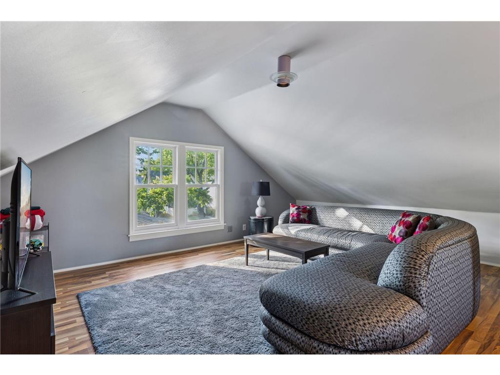 3233 Cedar Avenue S Minneapolis MN 55407 6797863 image20