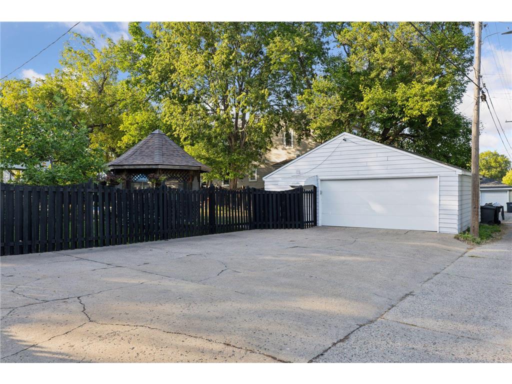 3233 Cedar Avenue S Minneapolis MN 55407 6797863 image32