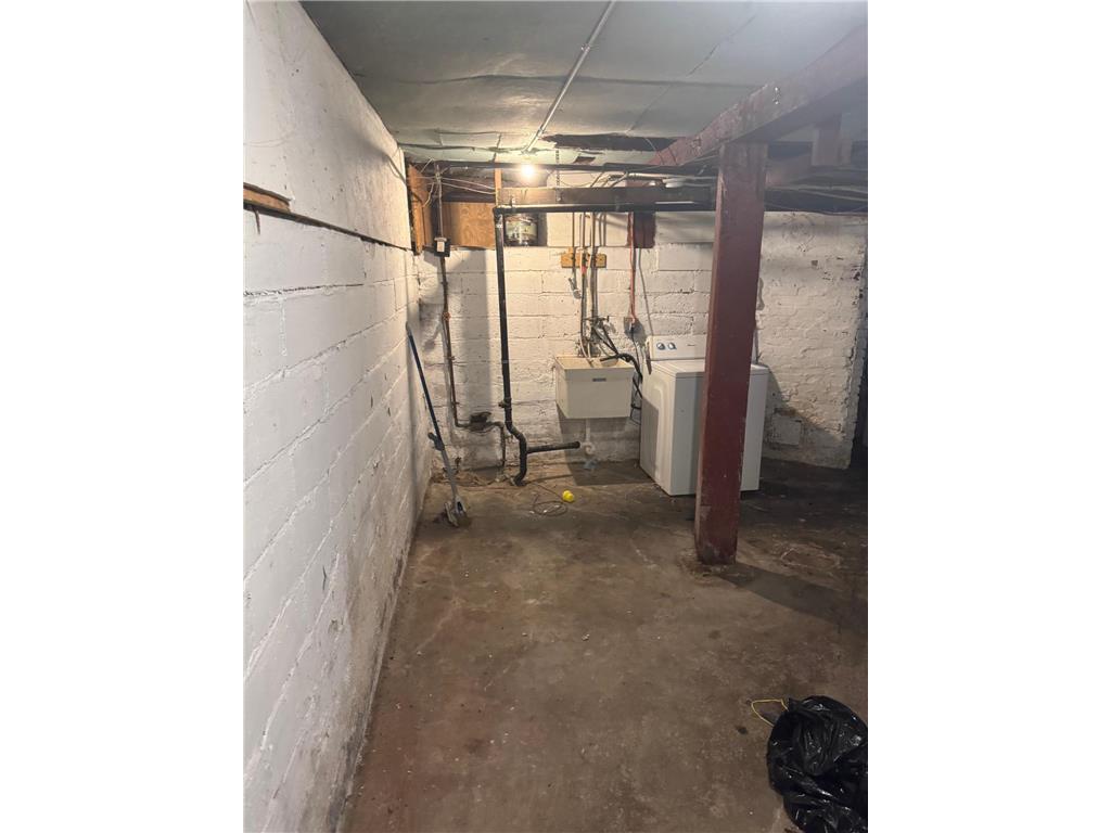 3235 Aldrich Avenue N Minneapolis MN 55412 6785715 image18