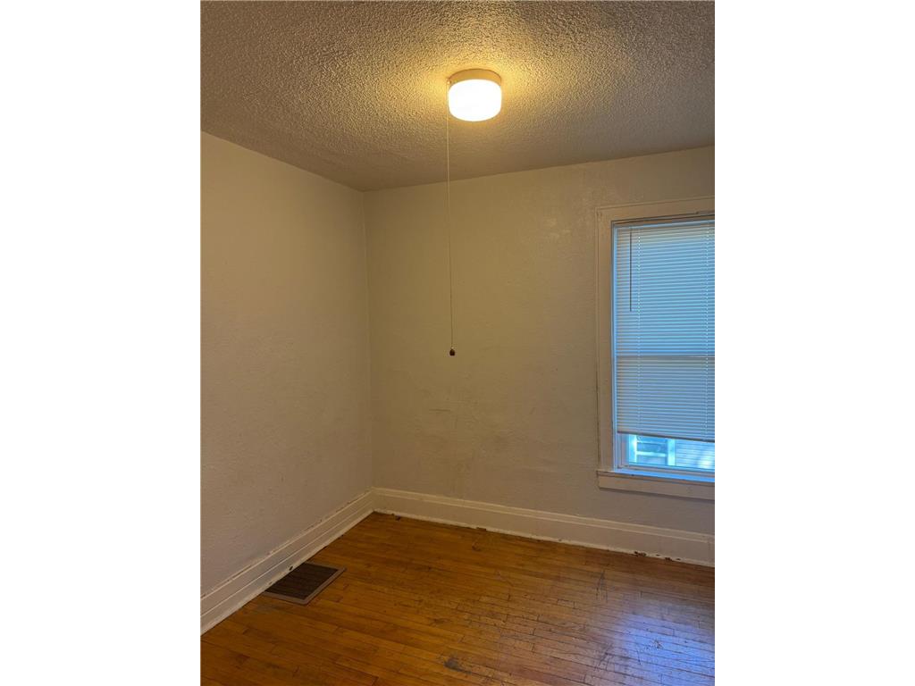 3235 Aldrich Avenue N Minneapolis MN 55412 6785715 image8